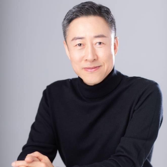隋双戈 博士